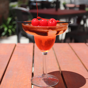 signature cocktail at pearl city hops tavern