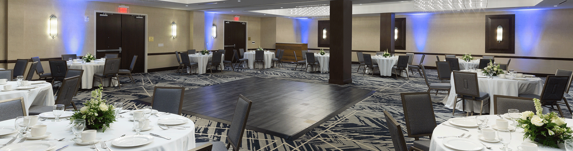 grand ballroom at double tree hotel in jamestown ny set up as a wedding venue